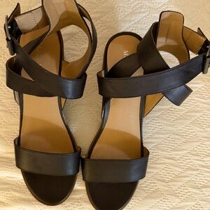 Merona Lindsay Strappy Buckle Ankle Sandal with Stacked Block Heel Size 10